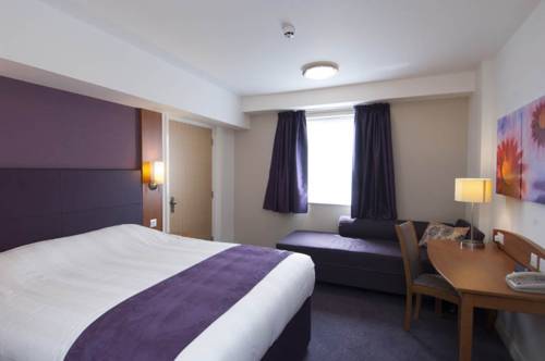 hotel Premier Inn Llantrisant