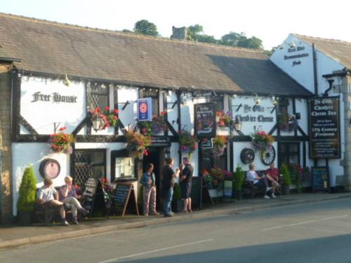 hotel Ye Olde Cheshire Cheese Inn