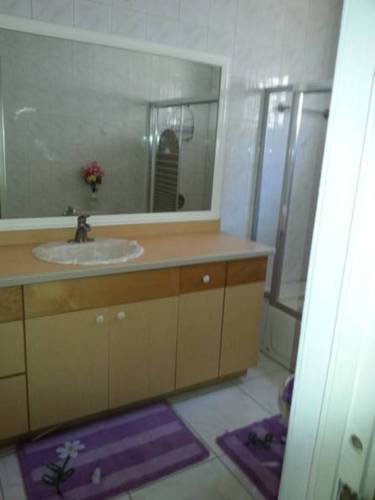 hotel Guestrooms at Danishie's Place