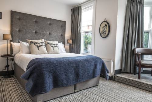 hotel Peaky Blinders Accommodation & Bar