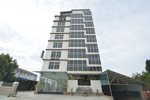 hotel Diamond Lake Hotel