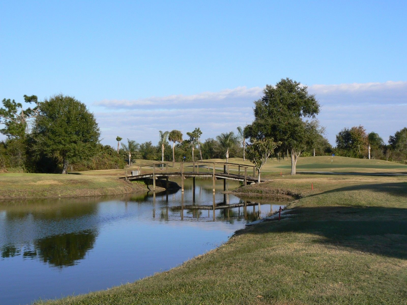 Bluffs Golf Course cover picture