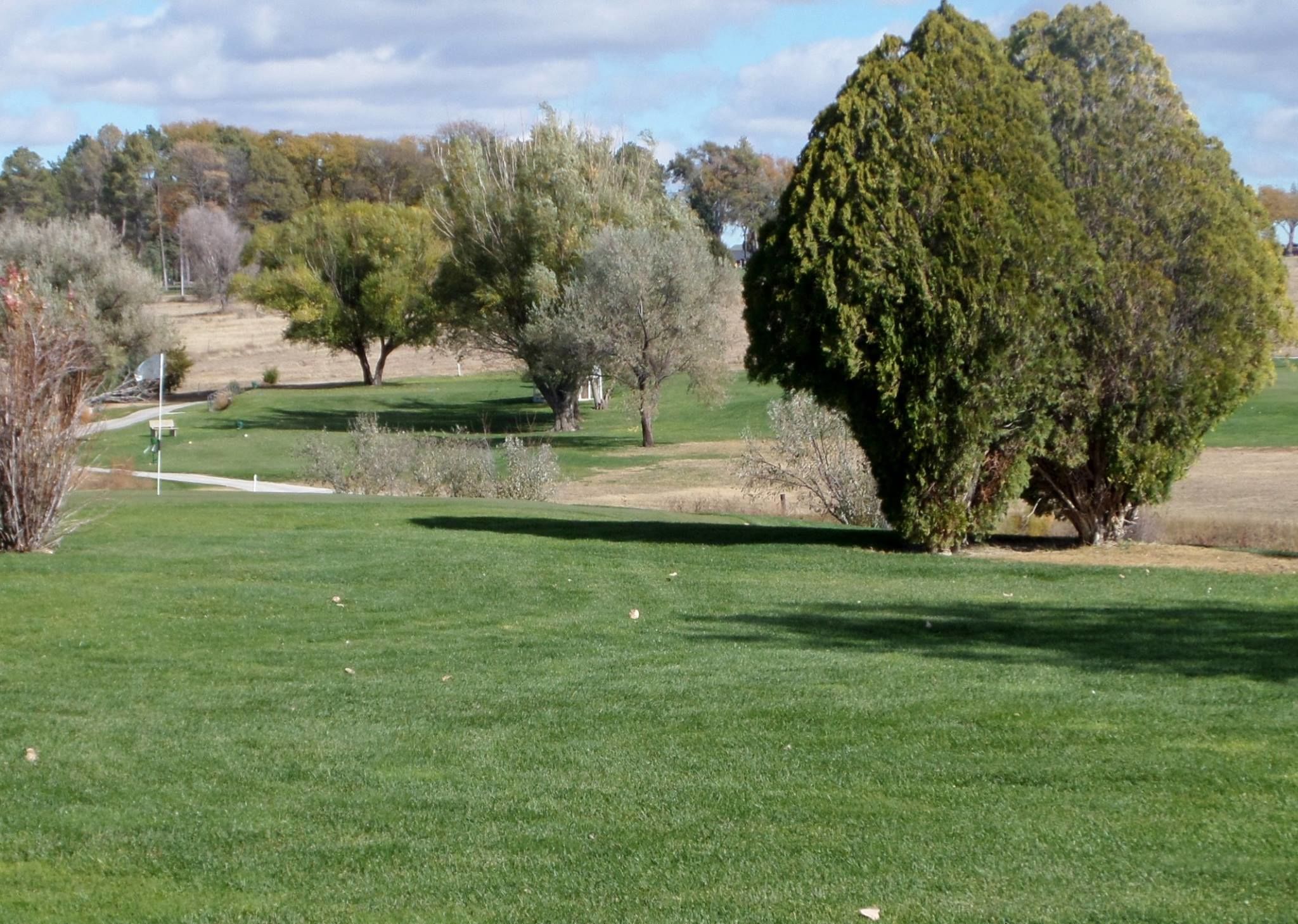 Spreading Antlers Golf Course cover picture