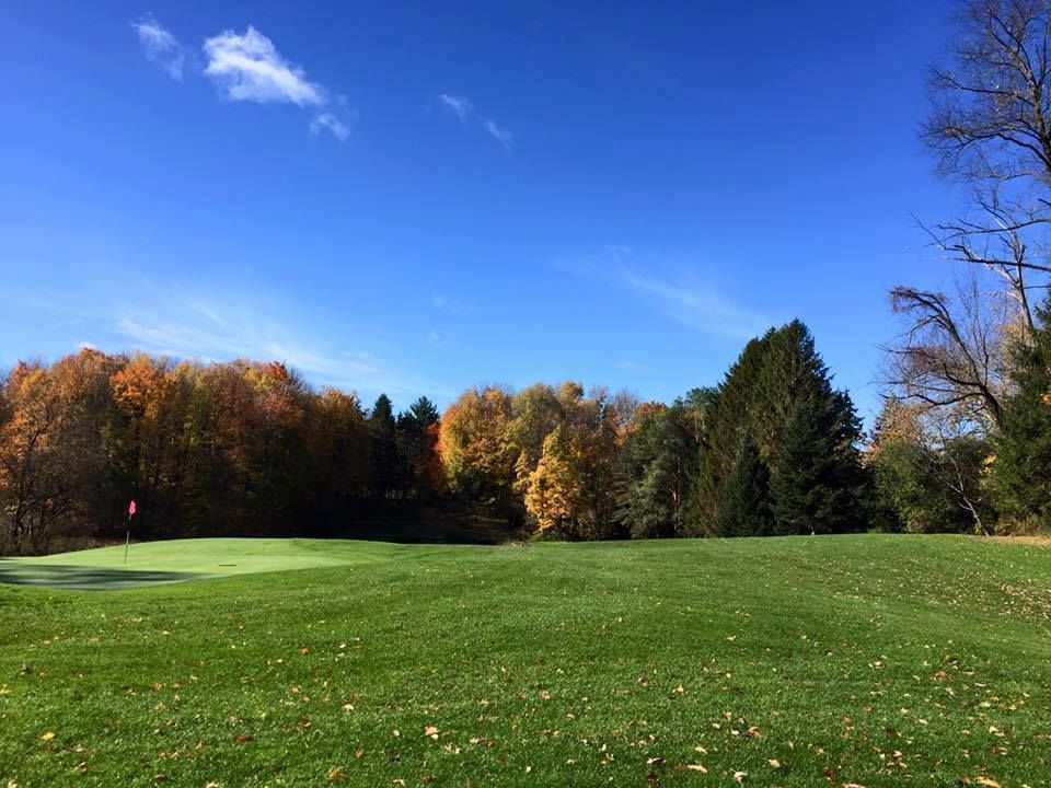 Yahnundasis Golf Club cover picture