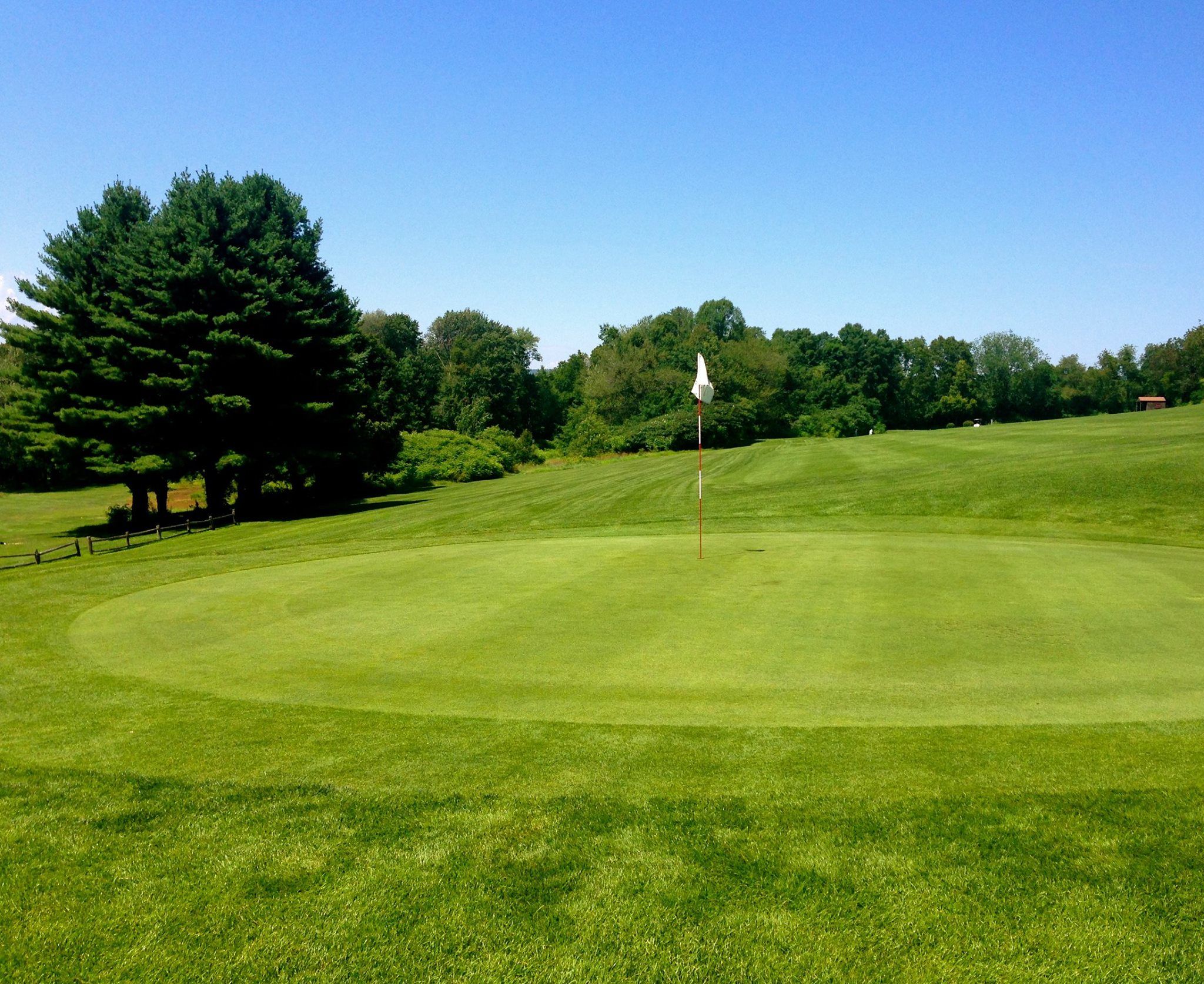Cherry Hill Golf Course cover picture