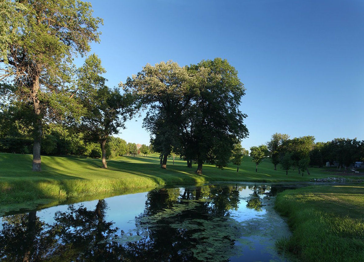 Larimore Golf Club cover picture