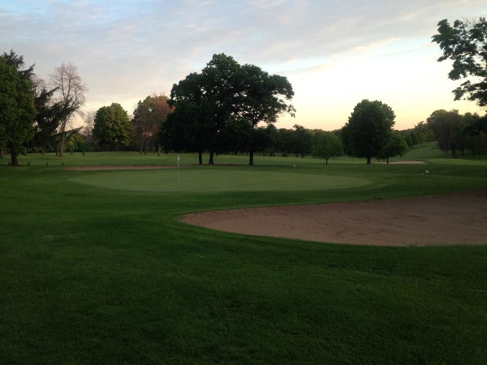 Sandy Hollow Golf Course cover picture