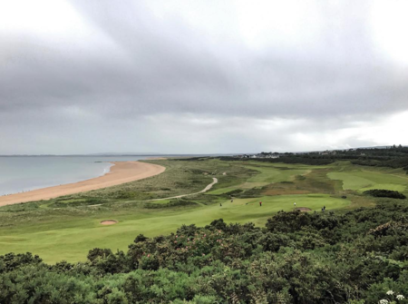 Golf post media