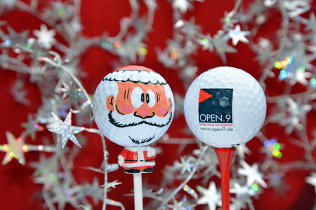 Golf post media