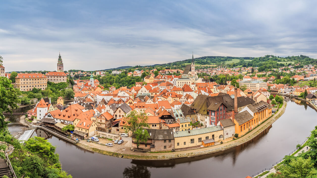 Vienna, Austria} Cover Picture