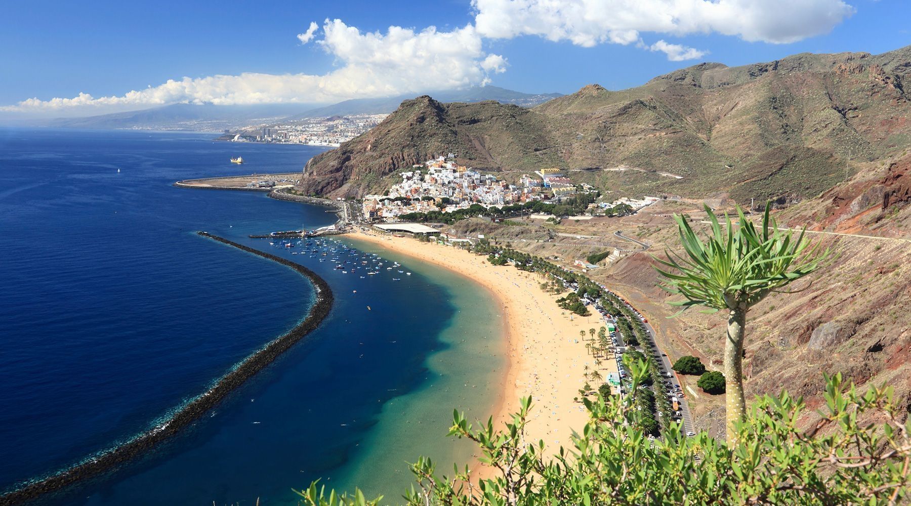 Gran Canaria, Spain} Cover Picture