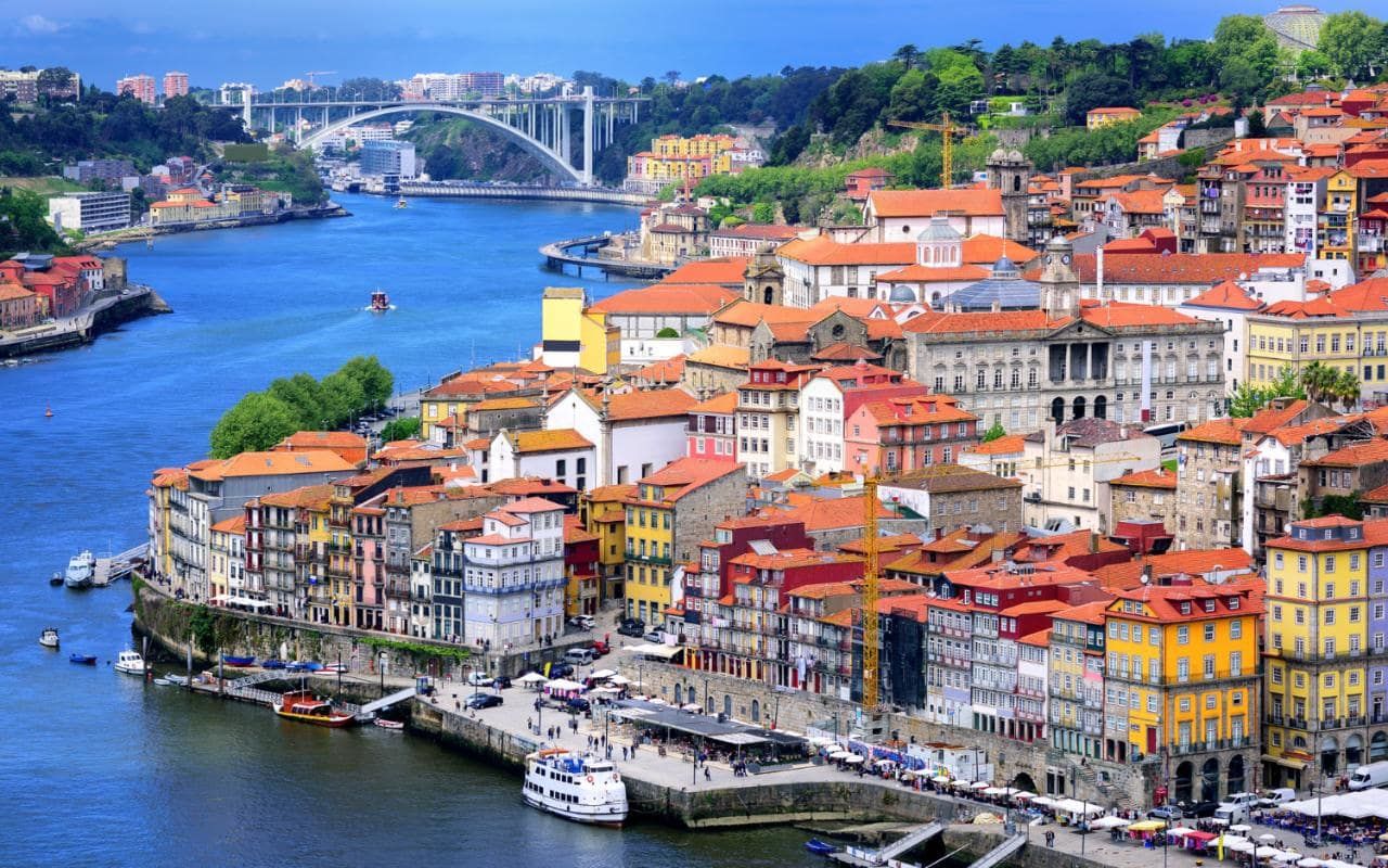 Porto & The North, Portugal} Cover Picture