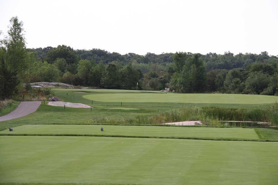 Oak Bay Golf Course cover picture