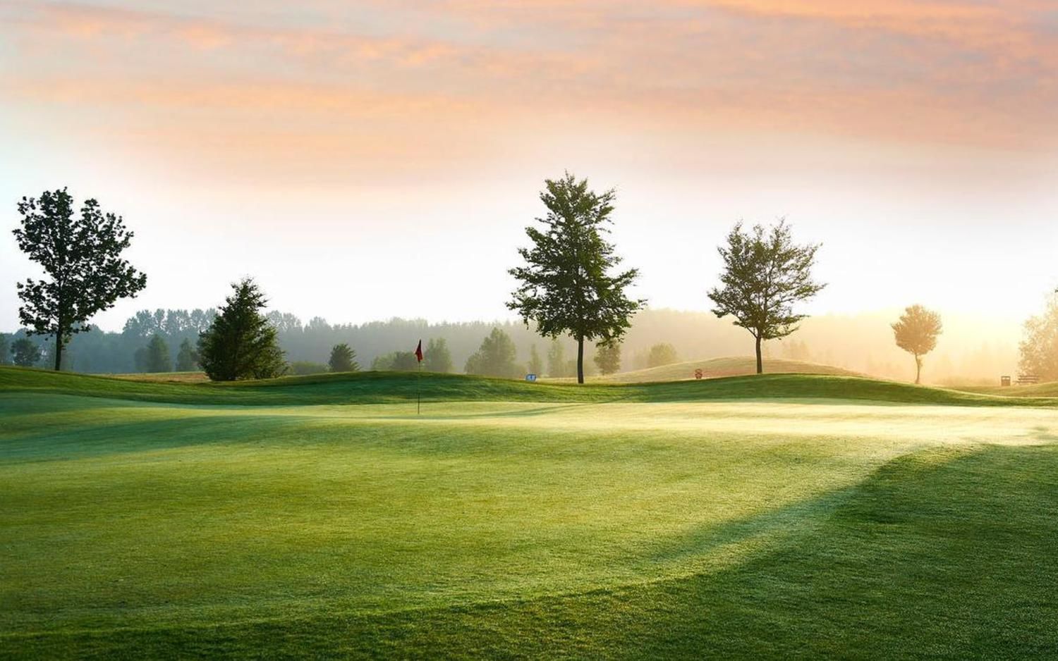Dorhout Mees Golf Club cover picture
