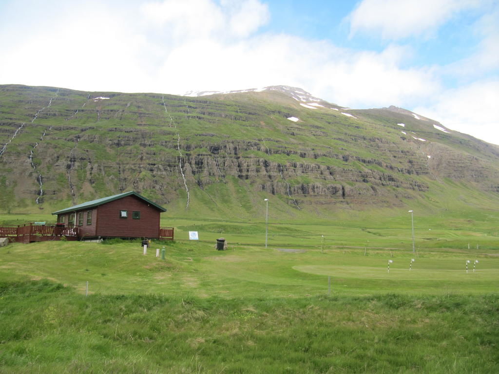 Seydisfjordur Golf Course cover picture