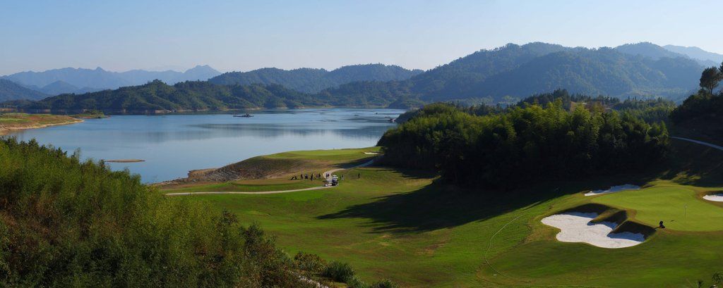 Hidden Tiger Golf Club cover picture