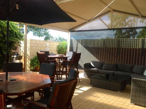 Safety Bay Guest House cover picture