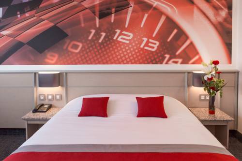 Hotel Le Paddock cover picture