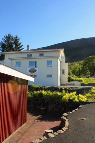 The Guesthouse by the Fjord cover picture