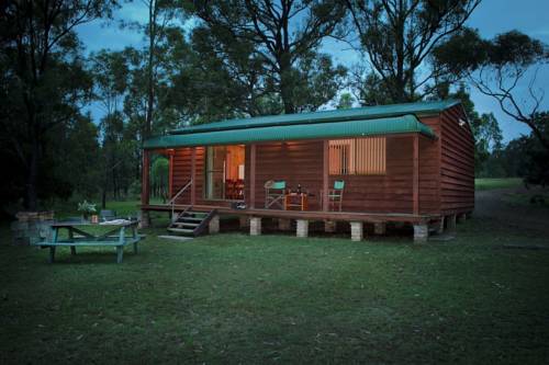 Hunter Hideaway Cottages cover picture