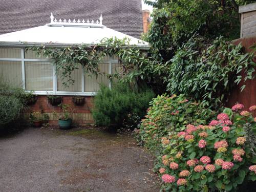 Guest Gardens House cover picture