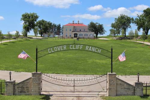 Clover Cliff Ranch Bed and Breakfast cover picture