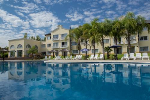 Howard Johnson Pilar Resort Spa & Convention Center cover picture