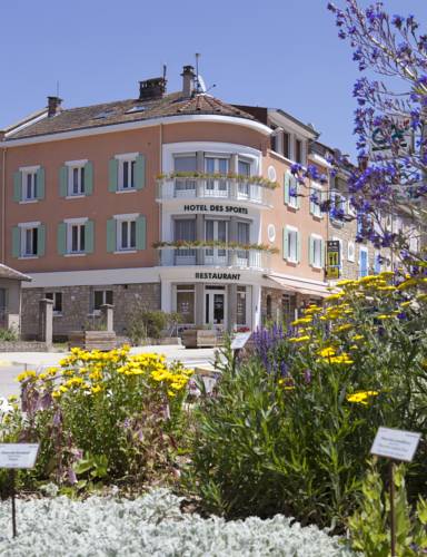 Hôtel des Sports cover picture