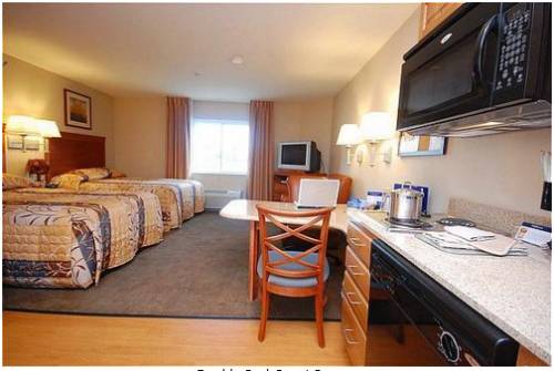 Candlewood Suites-West Springfield cover picture
