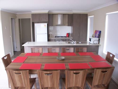 Serviced Houses Roxburgh Park Cover Picture