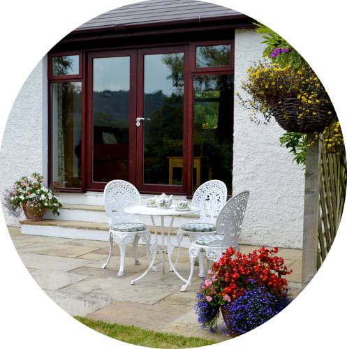 Cefnllech-Clawdd Farm B & B Cover Picture