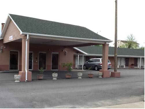 Caronoda Motel cover picture