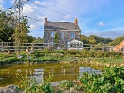 Dunley Farmhouse cover picture
