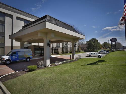 Hampton Inn Chicago-Naperville cover picture