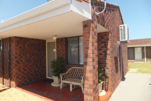 Ocean Beach Chalet 18 cover picture