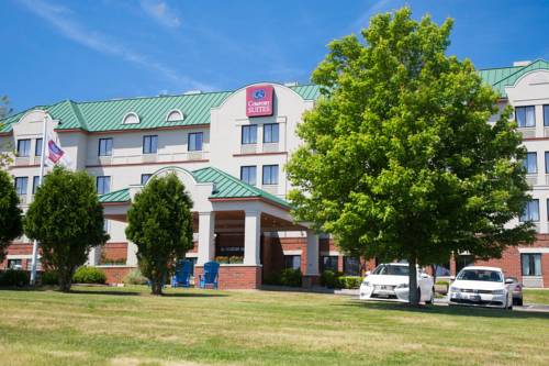 Comfort Suites West Warwick - Providence cover picture