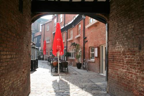 Old Coach Inn cover picture