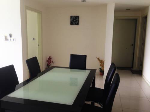 Marvelous Homestay Near Legoland cover picture