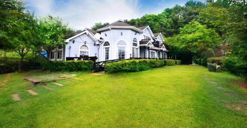 Bluesky Pension cover picture