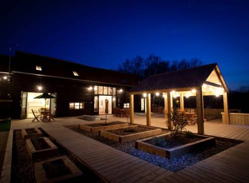 Creeksea Place Barns cover picture