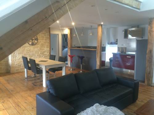 Loft dans les Pyrénées cover picture