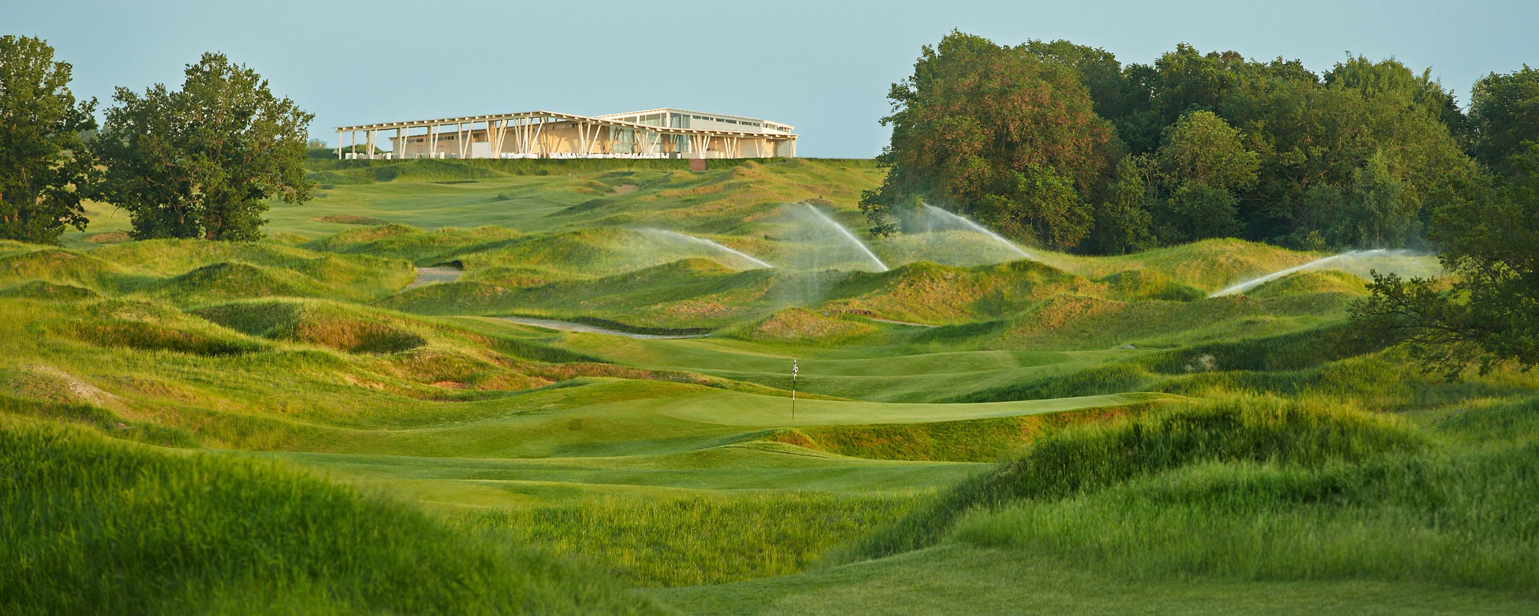 Links National Golf Club cover picture