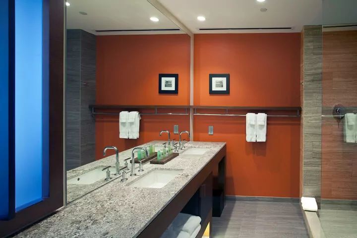 Lakeview Studio Suite - Double Queen room