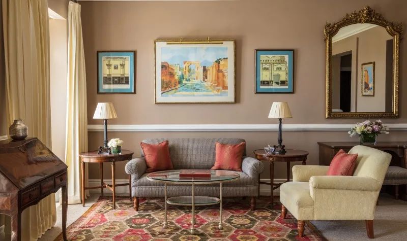 Suite room