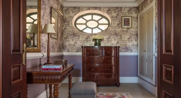 Suite room