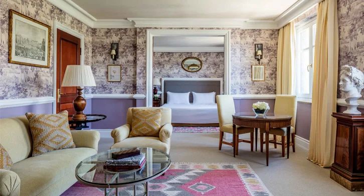 Suite room