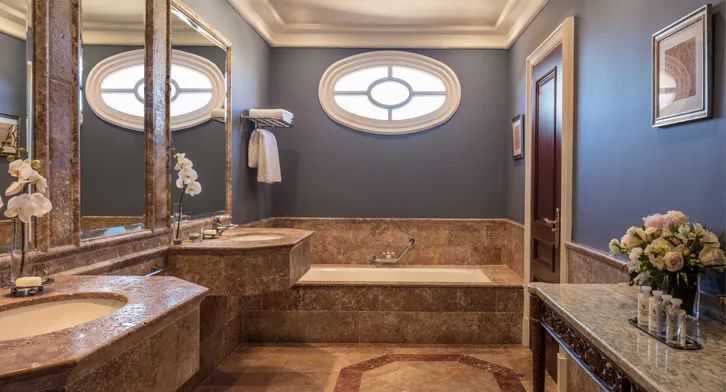 Grand Suite Jacuzzi room