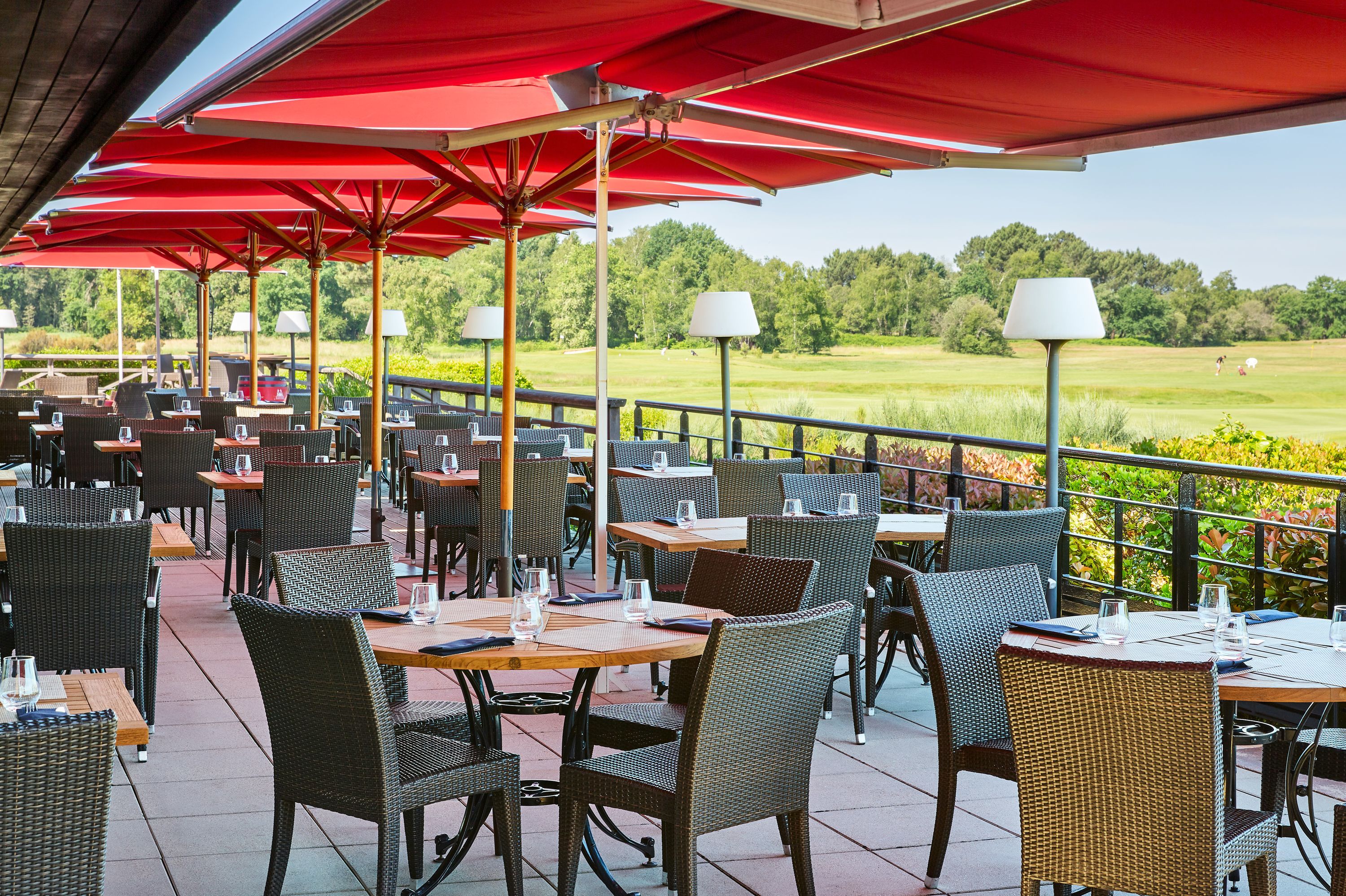 Fairways and Vineyards: 5-Day Golf Adventure in Bordeaux package cover picture