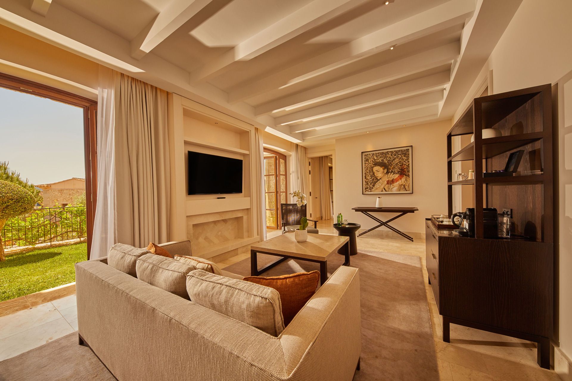 Grand Suite Garden View room