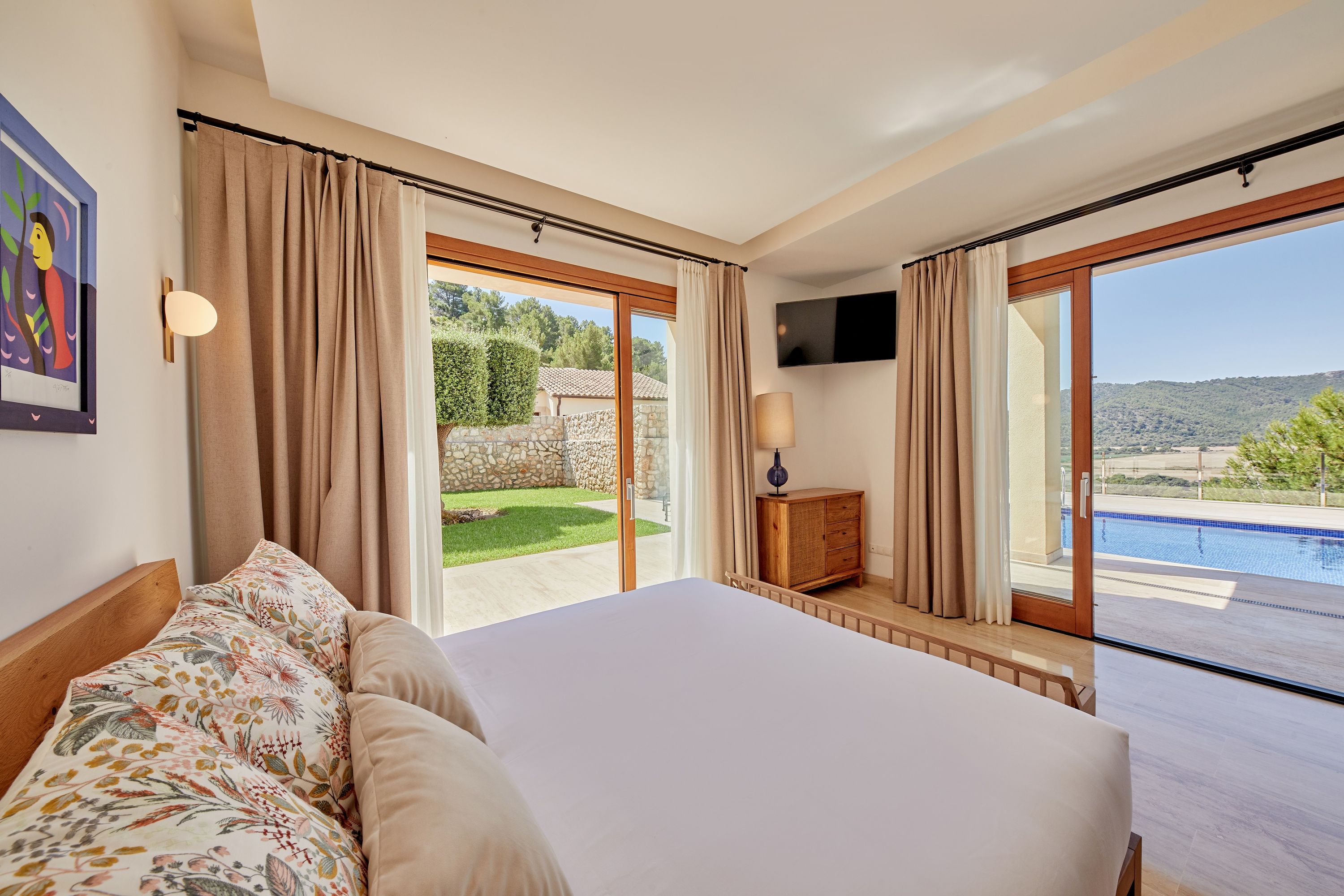 Cap Vermell Luxury Villa room